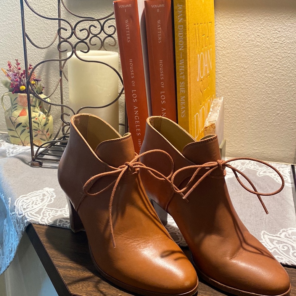 Sezane booties pure leather!